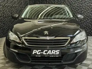 Vehicle image thumbnail, number 4