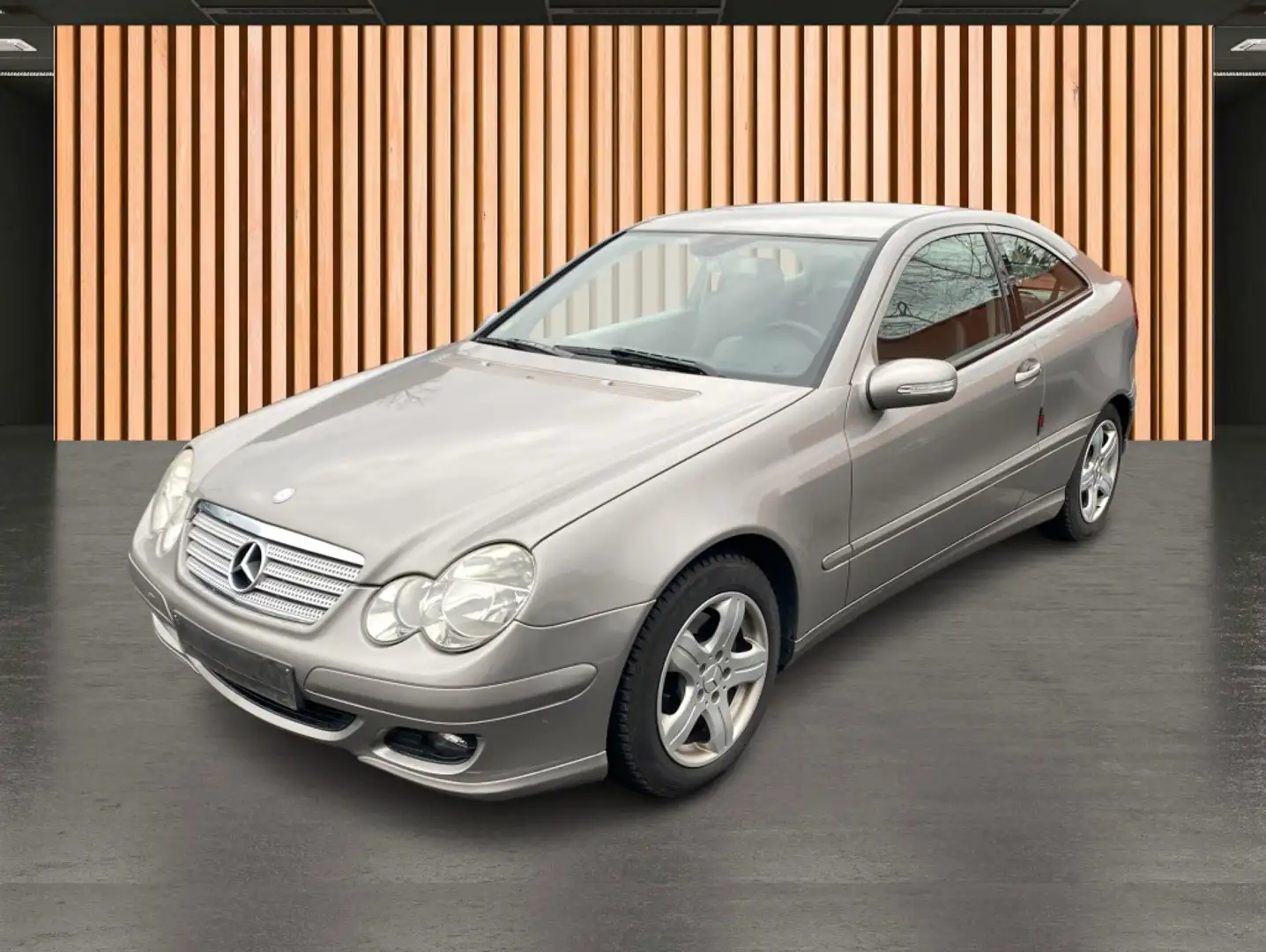 Vehicle image, number 2