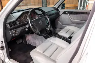 Vehicle image thumbnail, number 8