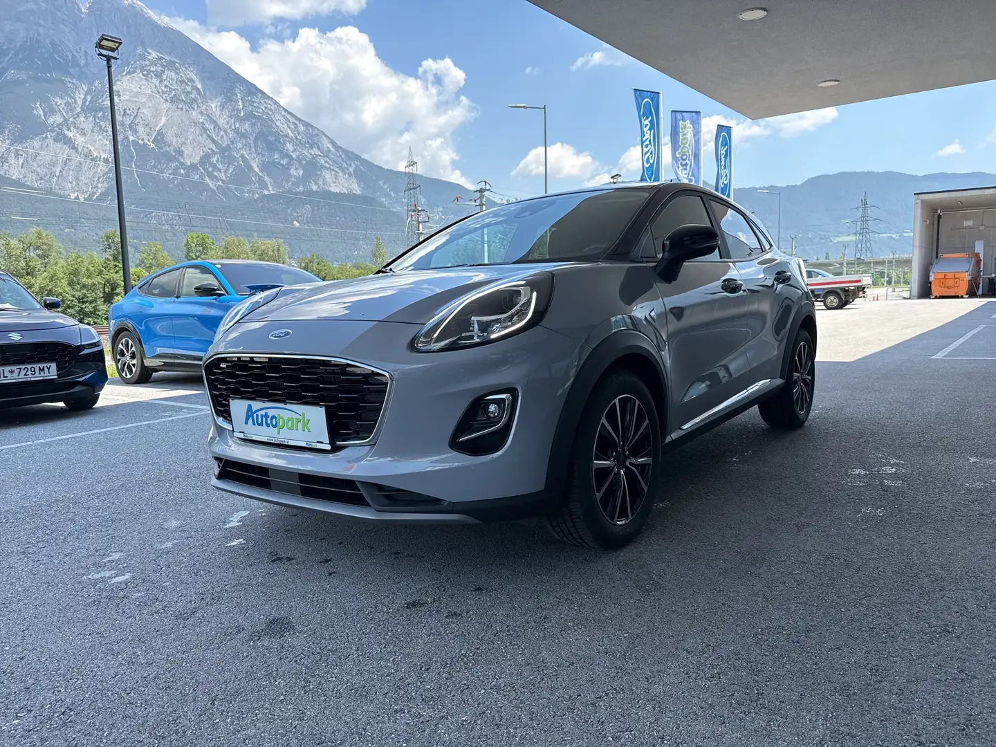Vehicle image, number 1