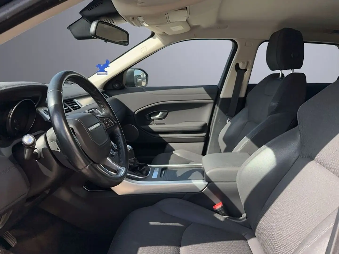 Vehicle image, number 9