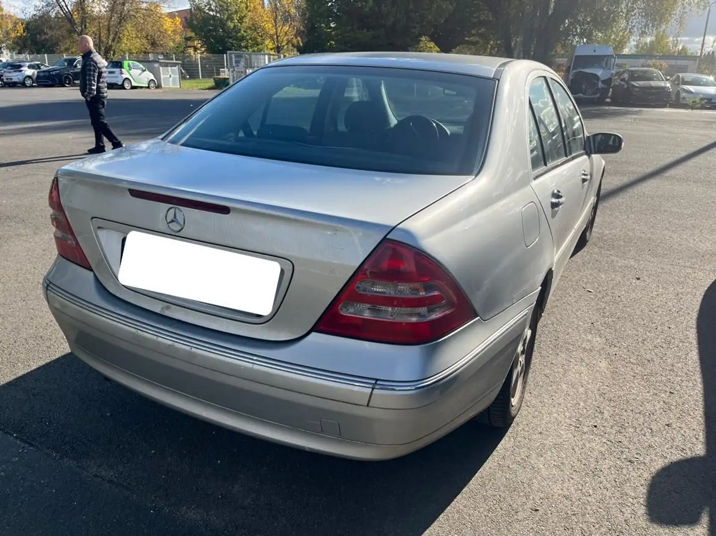 Vehicle image, number 10