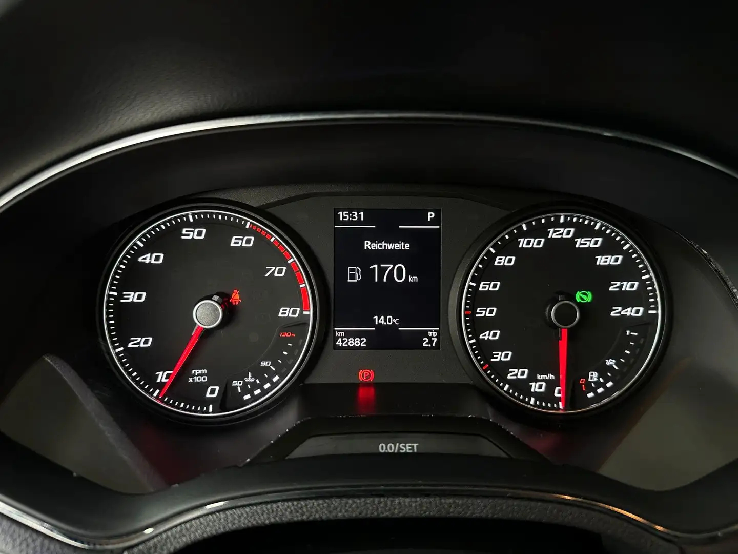 Vehicle image, number 14