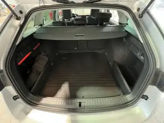 Vehicle image thumbnail, number 7