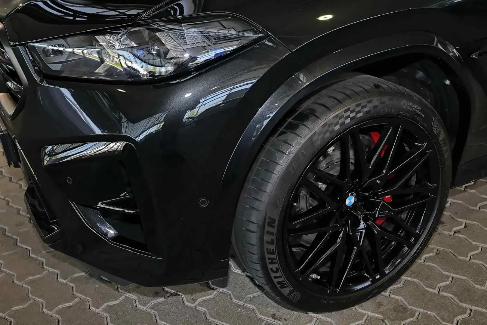 Vehicle image, number 3