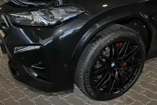 Vehicle image thumbnail, number 3