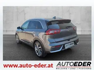 Vehicle image thumbnail, number 4