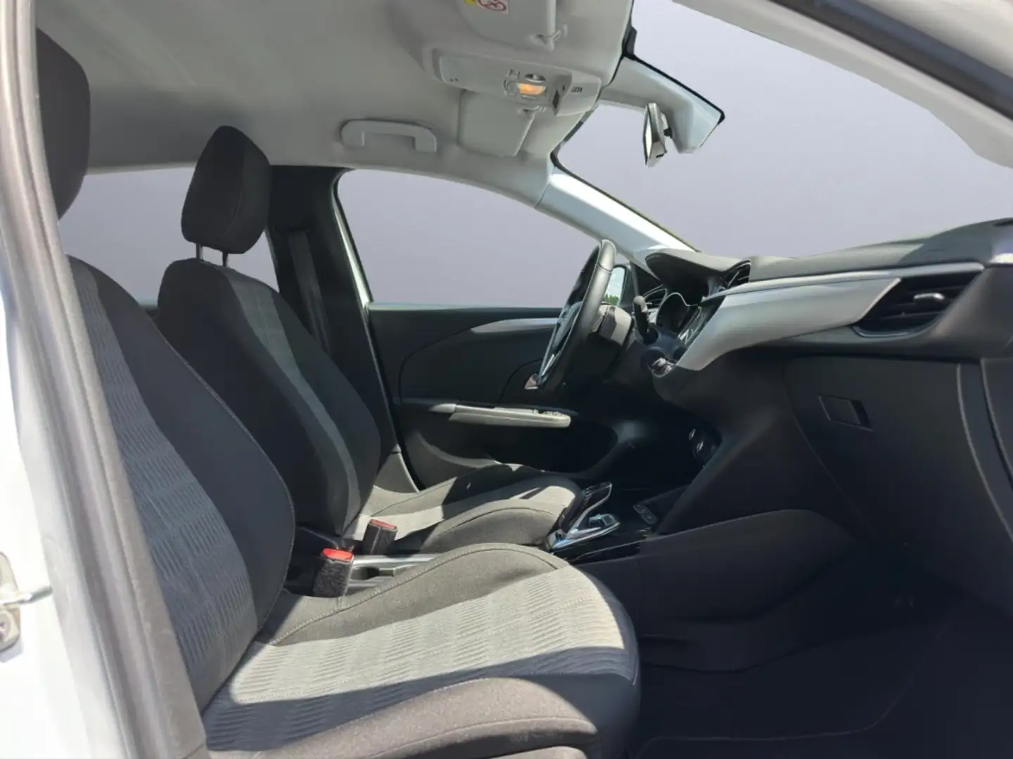 Vehicle image, number 8