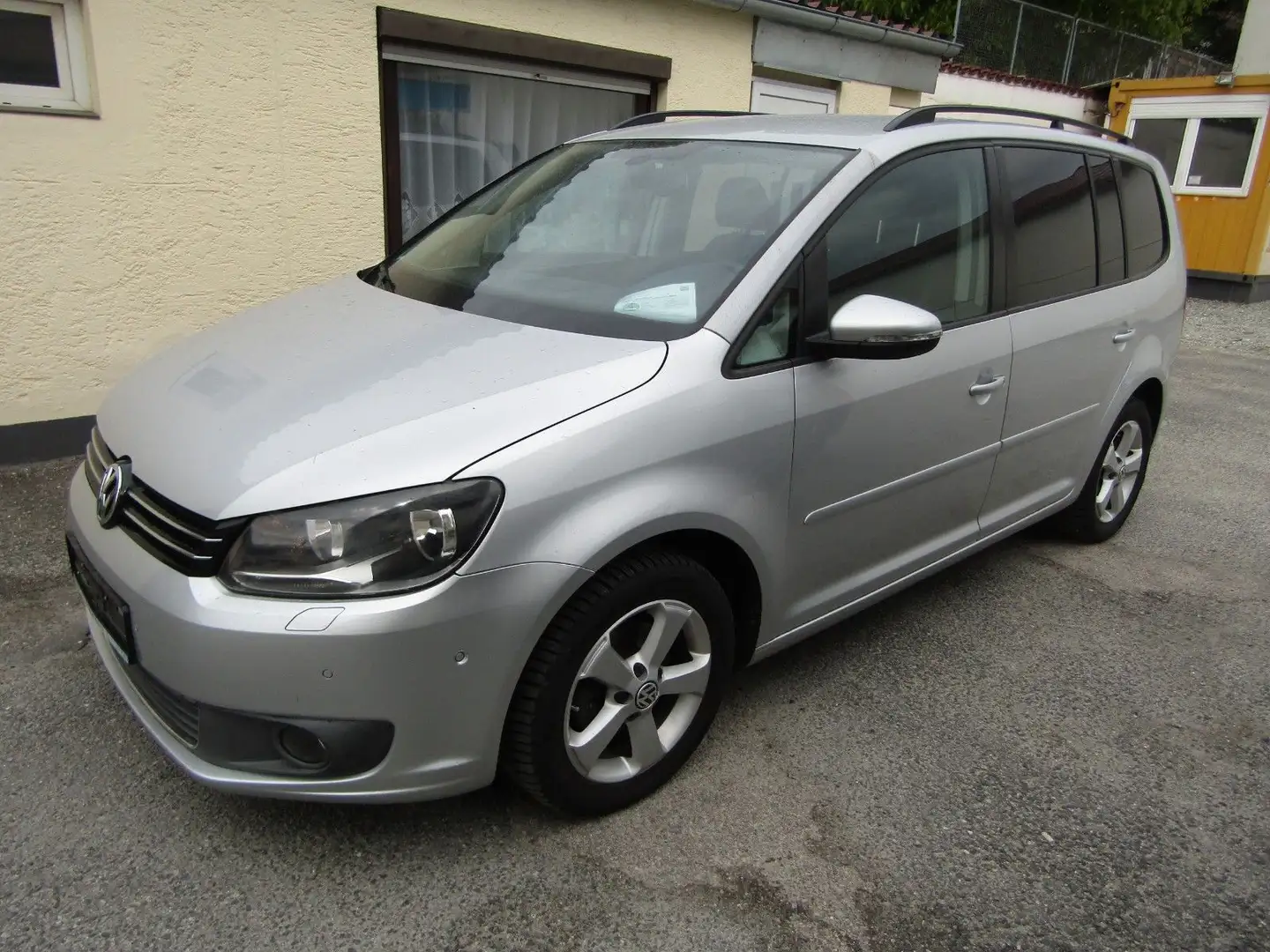 Vehicle image, number 3