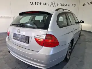 Vehicle image thumbnail, number 4