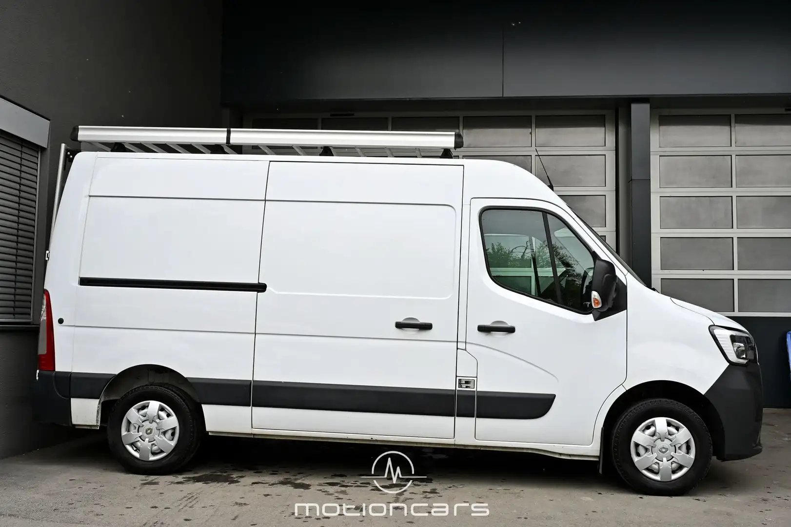 Vehicle image, number 5