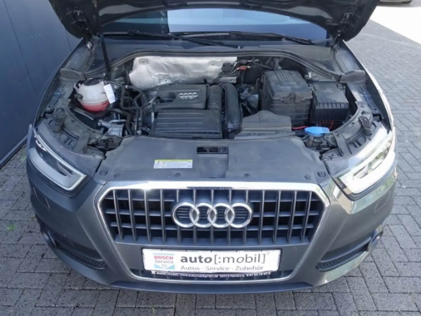 Vehicle image, number 9