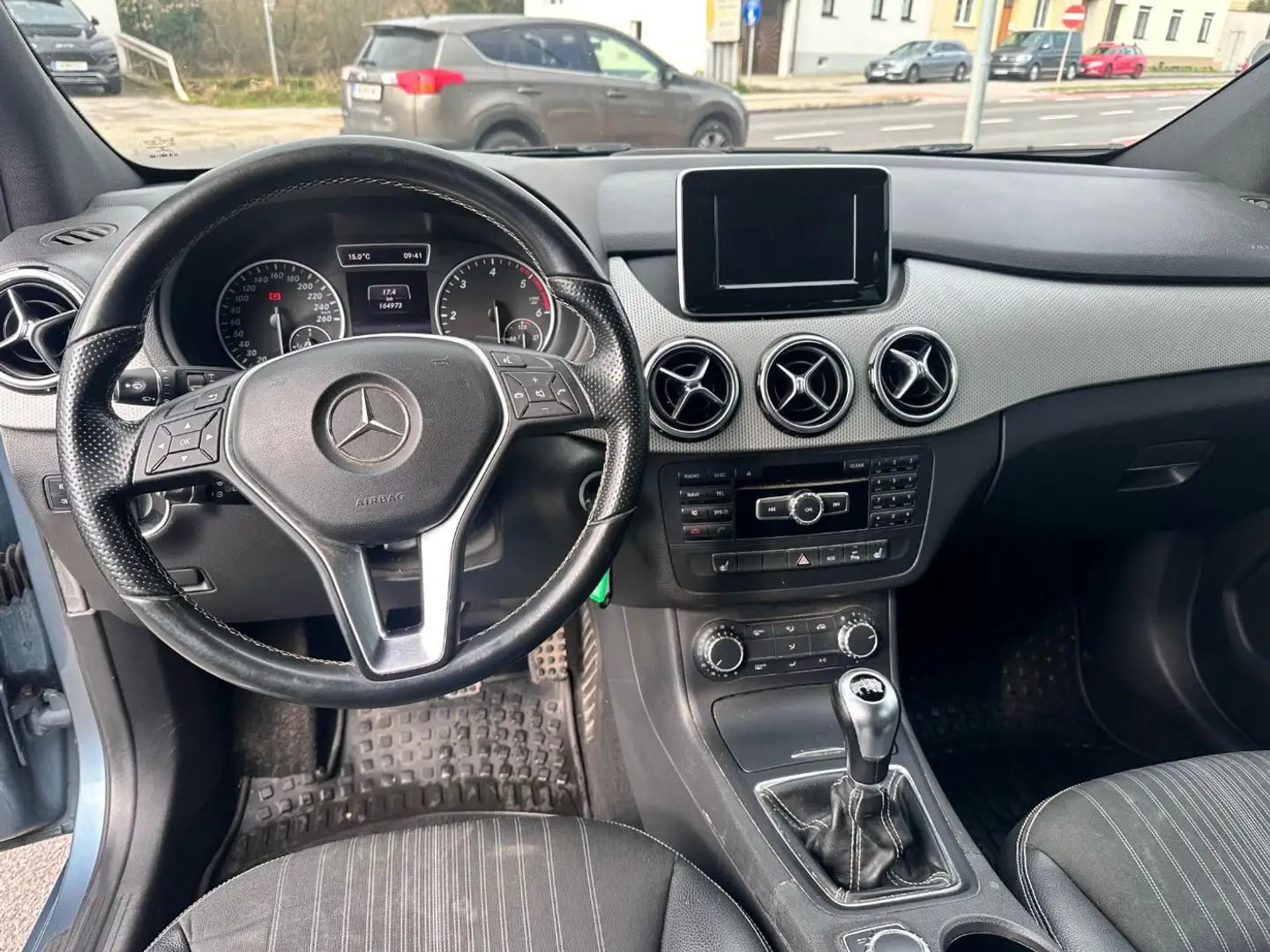 Vehicle image, number 9