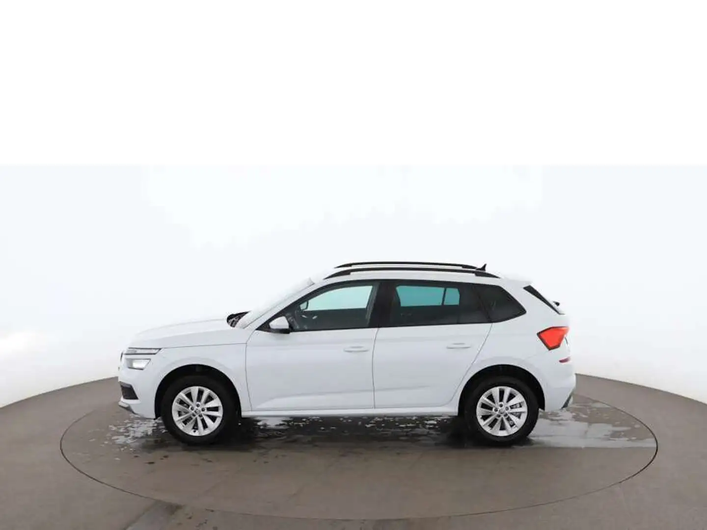Vehicle image, number 5