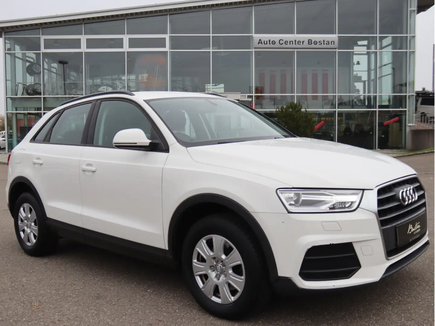 Vehicle image, number 5