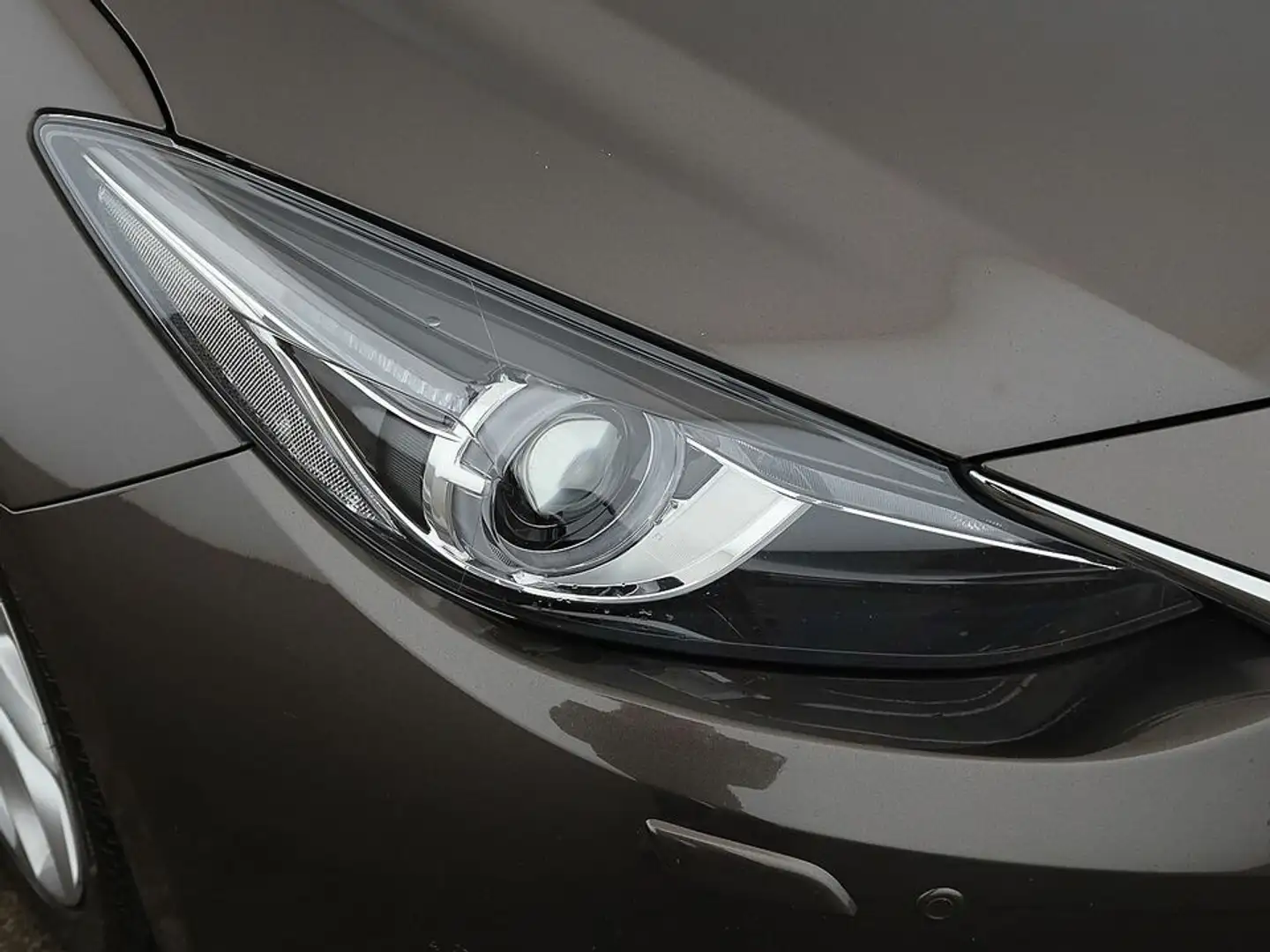 Vehicle image, number 9
