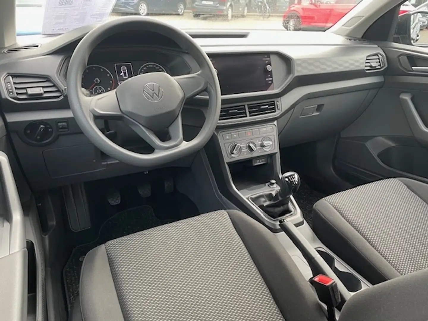 Vehicle image, number 6