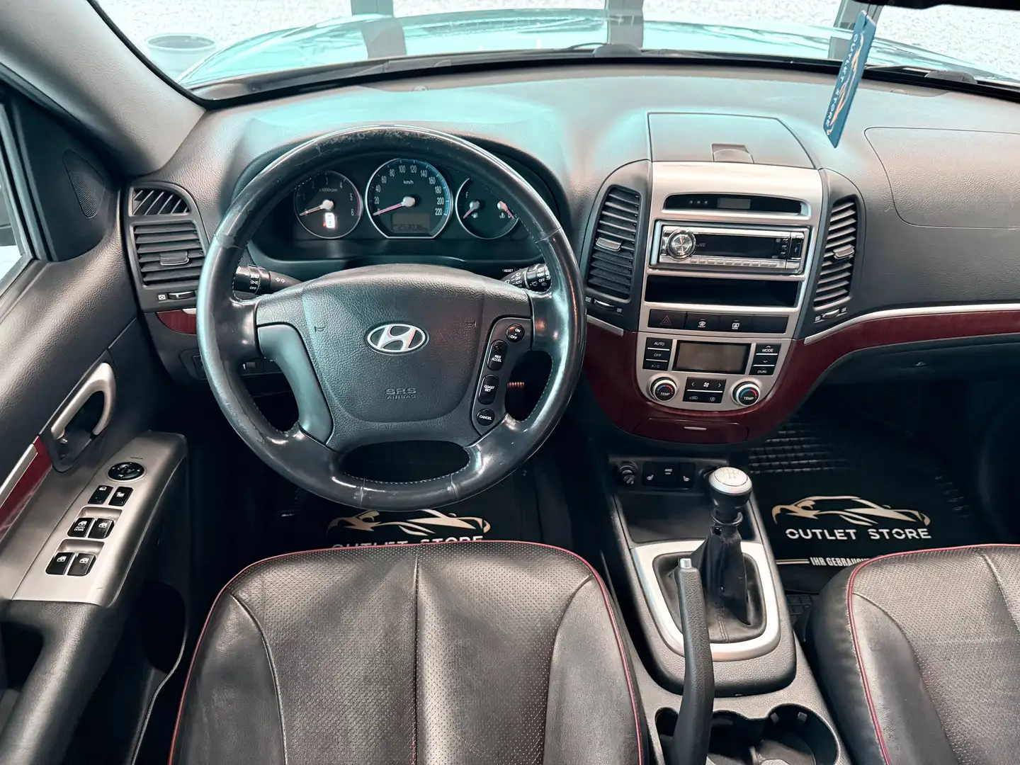 Vehicle image, number 12
