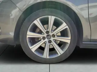 Vehicle image thumbnail, number 4