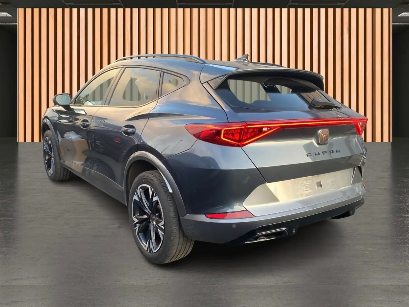 Vehicle image, number 5