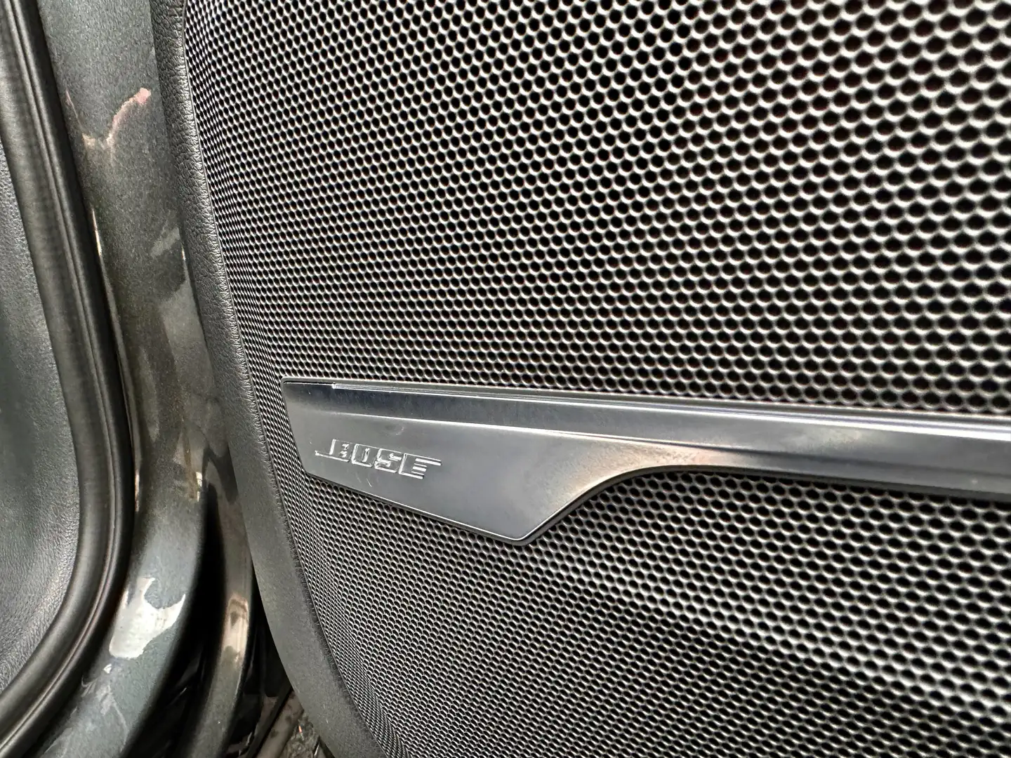 Vehicle image, number 10