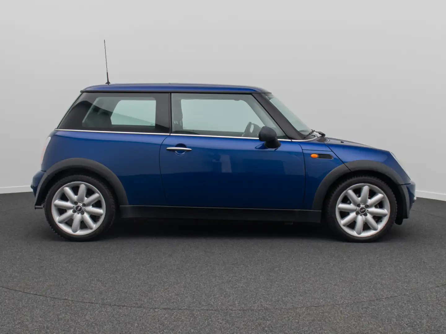 Vehicle image, number 5