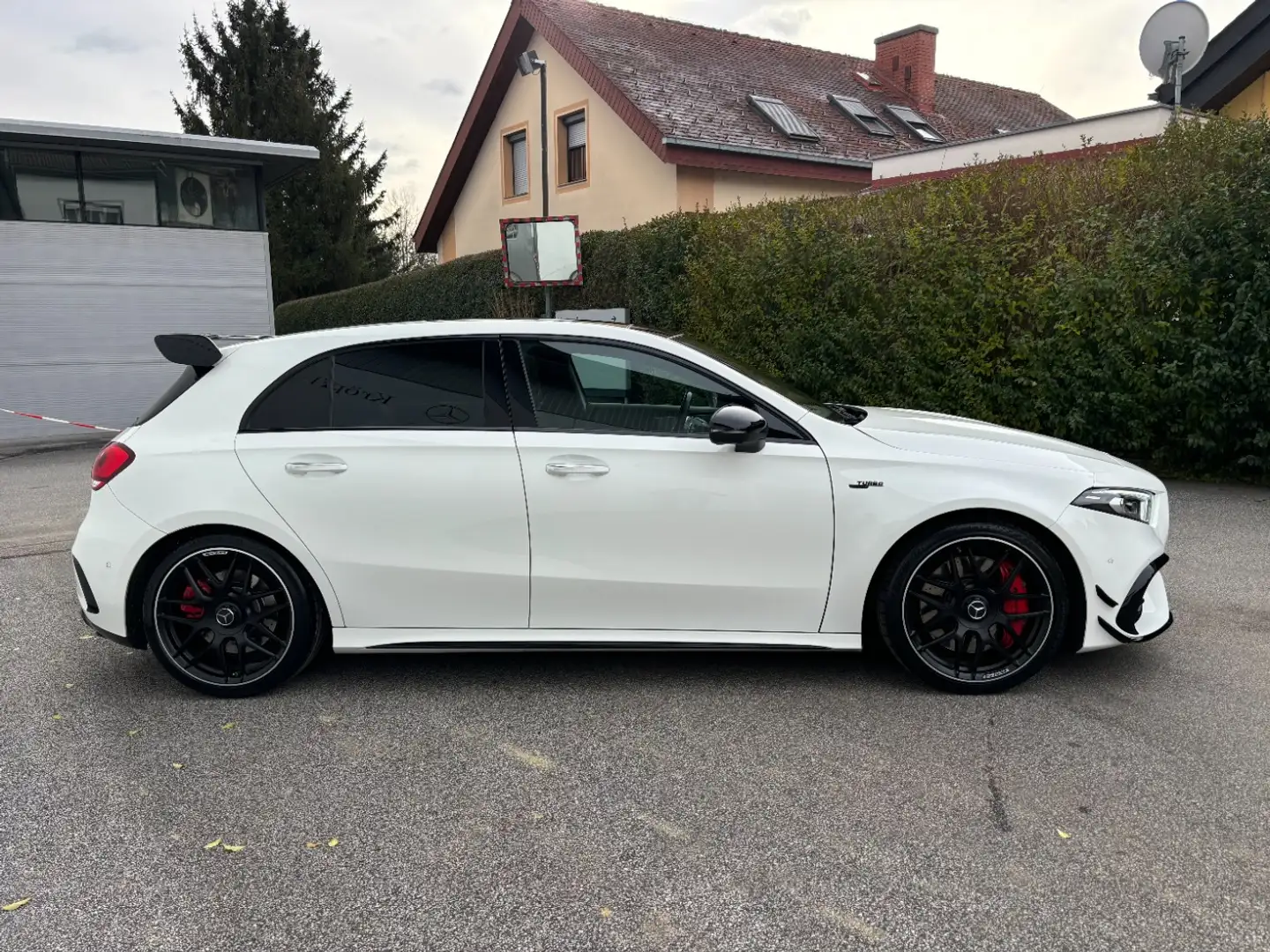 Vehicle image, number 3