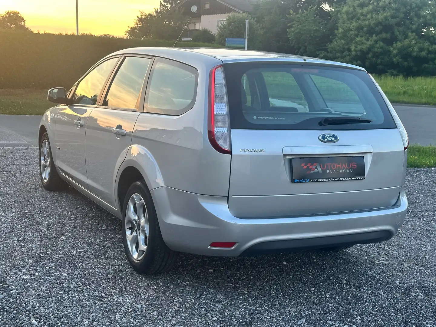 Vehicle image, number 8