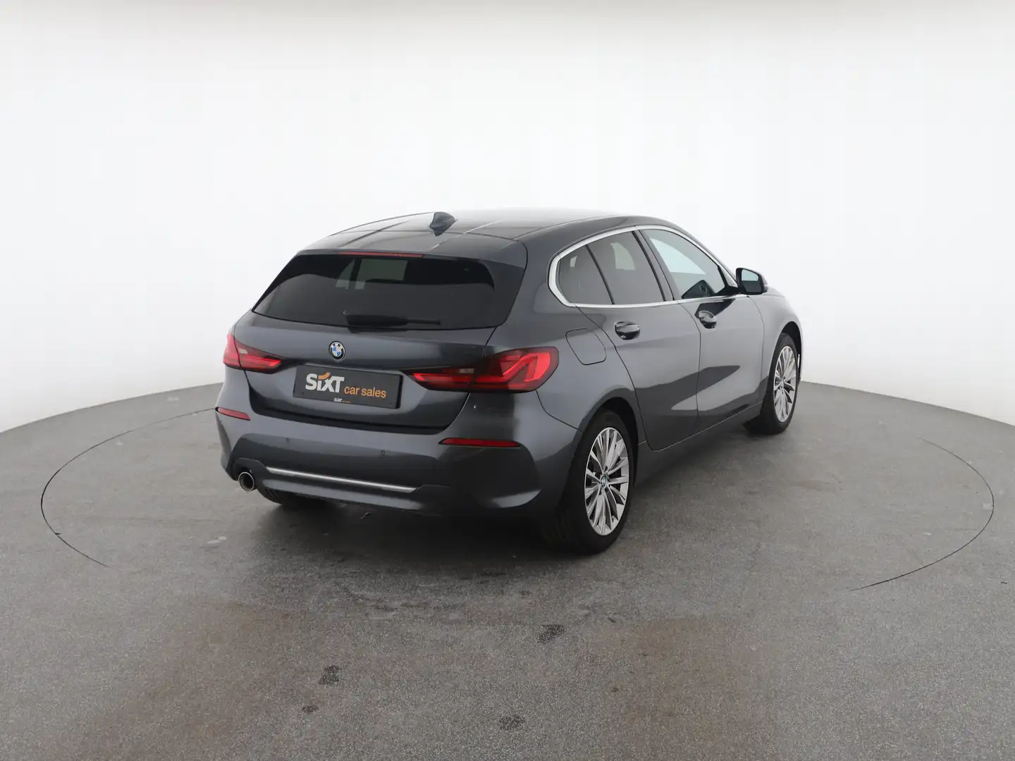 Vehicle image, number 5