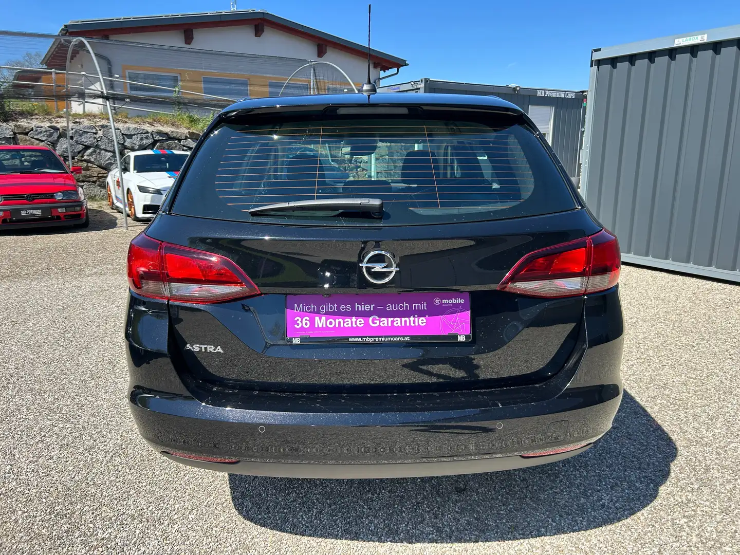 Vehicle image, number 15
