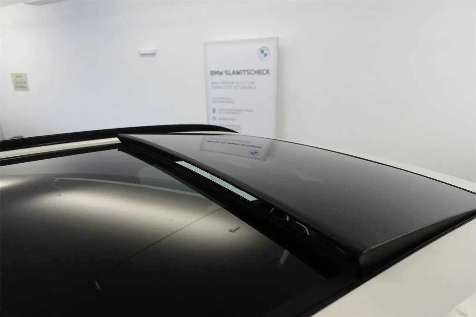Vehicle image, number 11