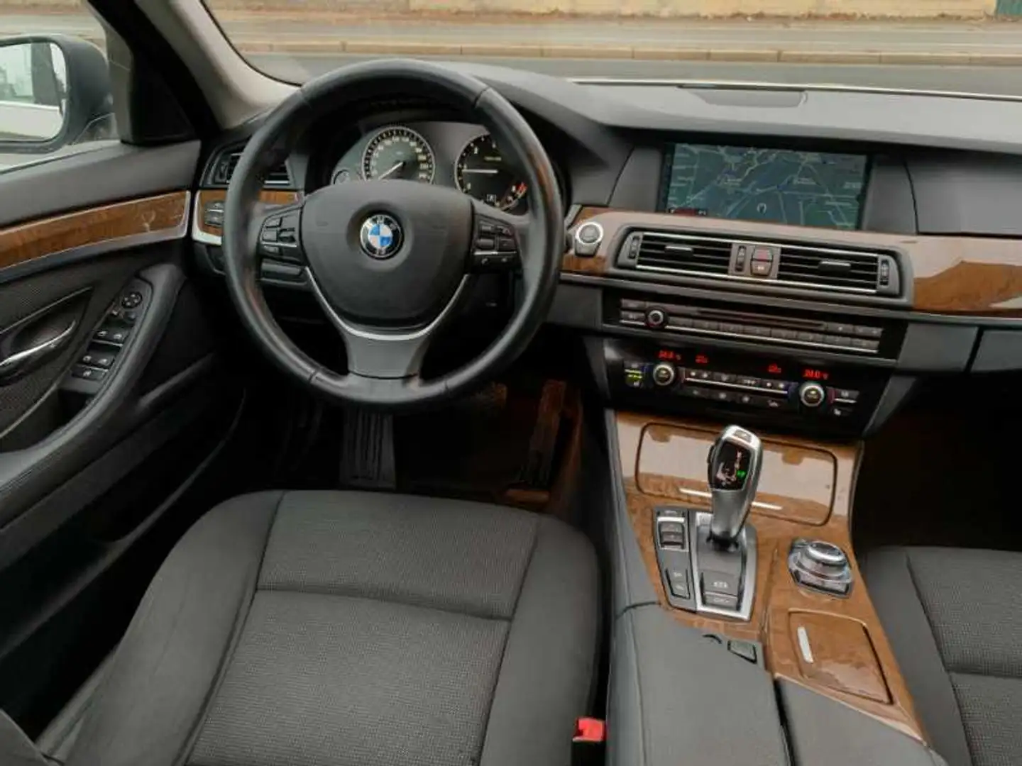 Vehicle image, number 8