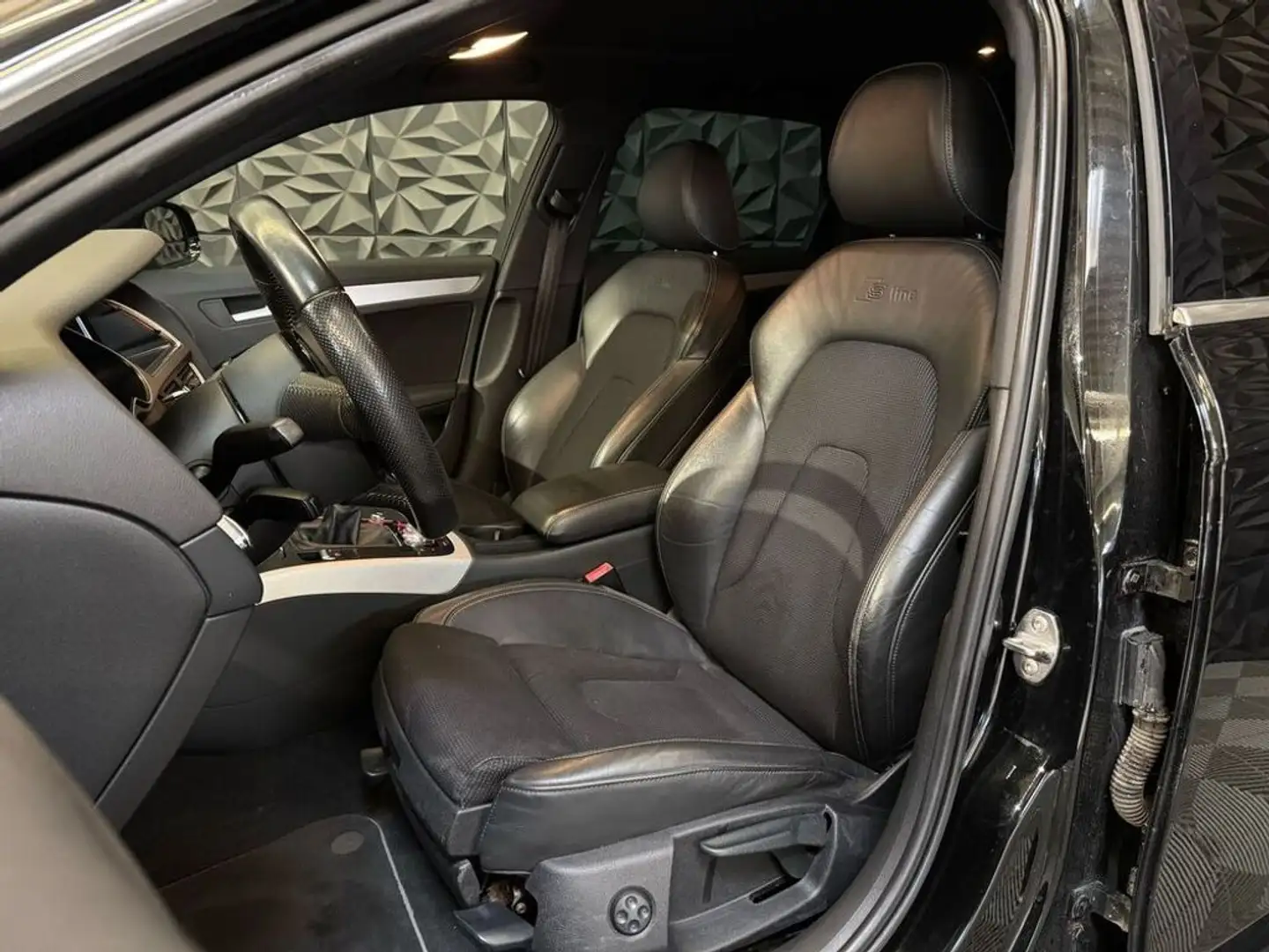 Vehicle image, number 6
