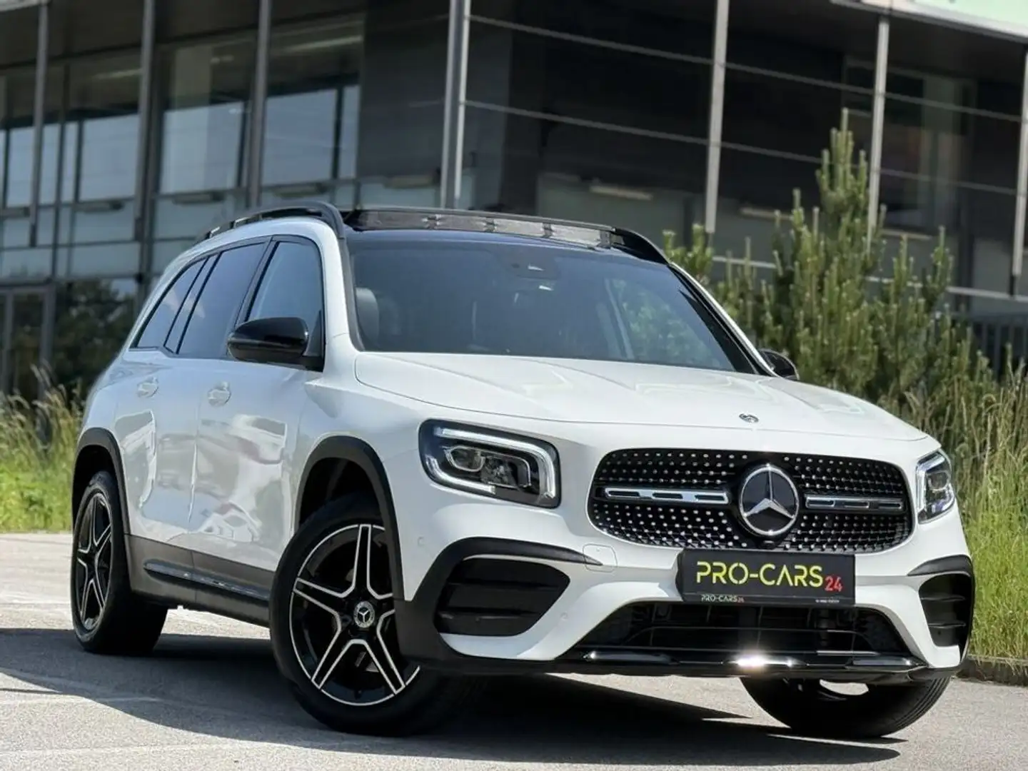 Vehicle image, number 1