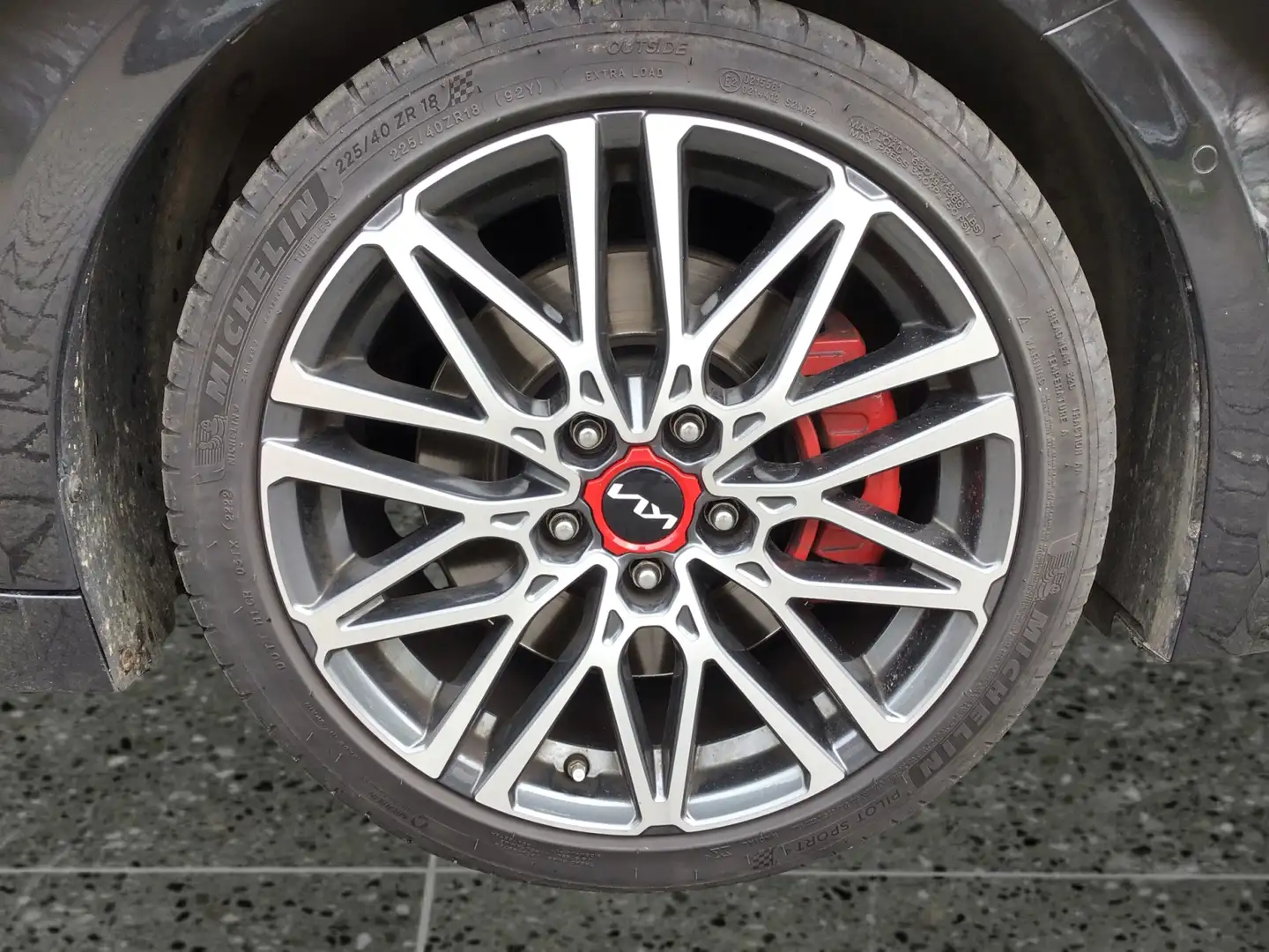 Vehicle image, number 15