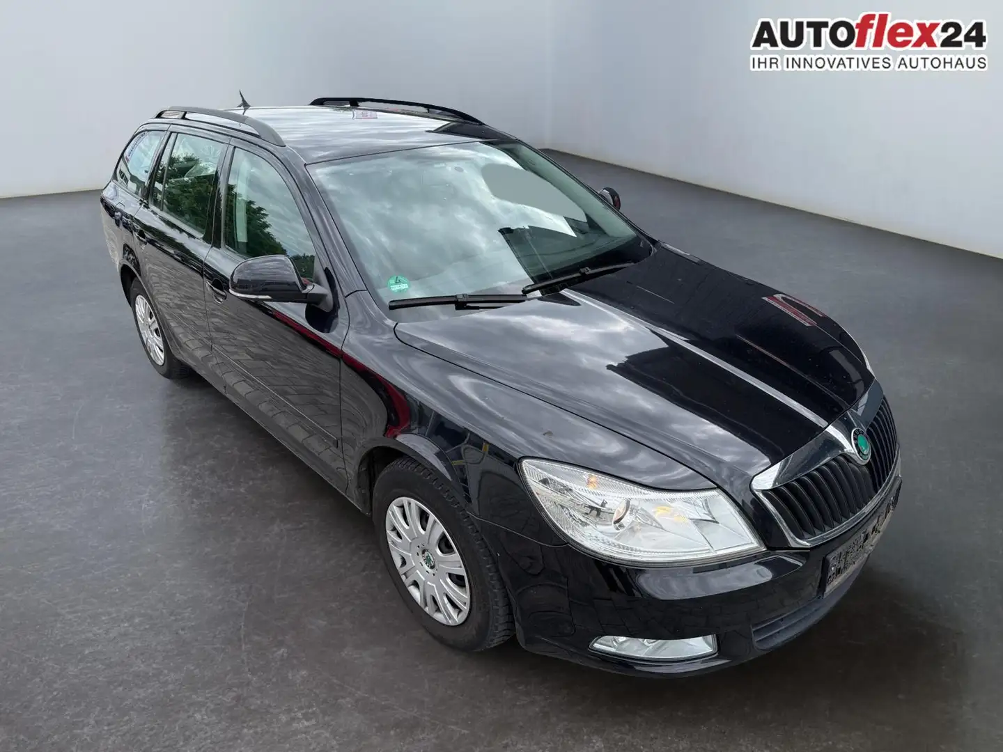 Vehicle image, number 9