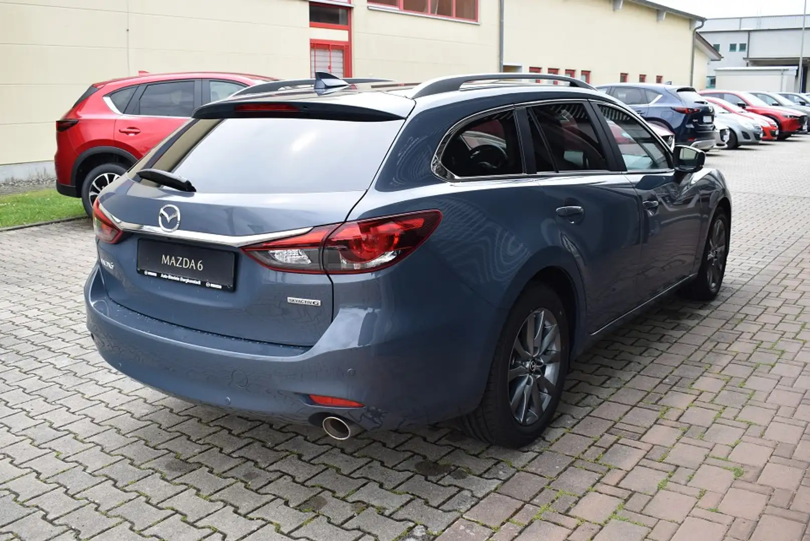 Vehicle image, number 15