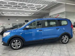Vehicle image thumbnail, number 3