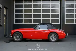 Vehicle image thumbnail, number 6