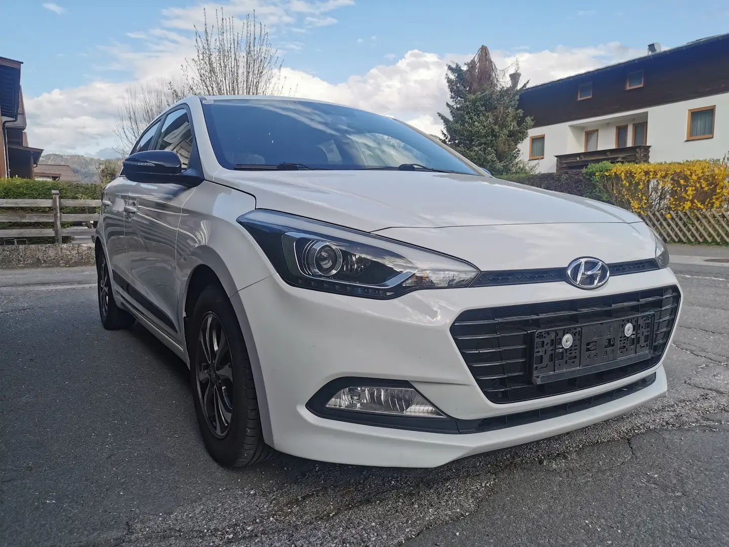 Vehicle image, number 1