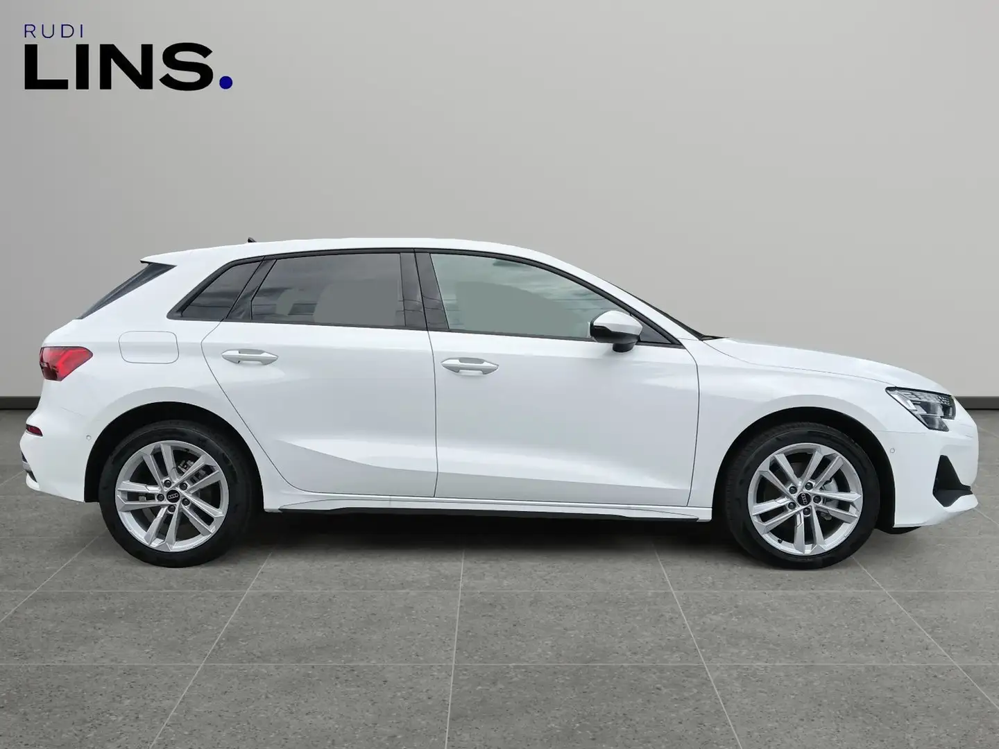 Vehicle image, number 6
