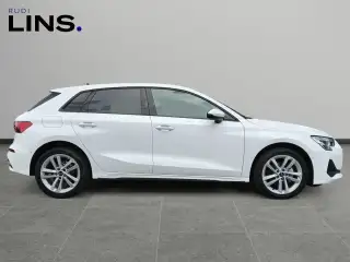 Vehicle image thumbnail, number 6