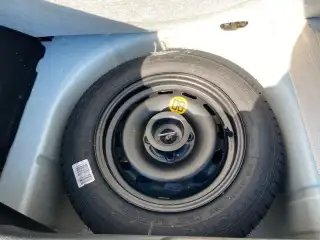 Vehicle image thumbnail, number 28