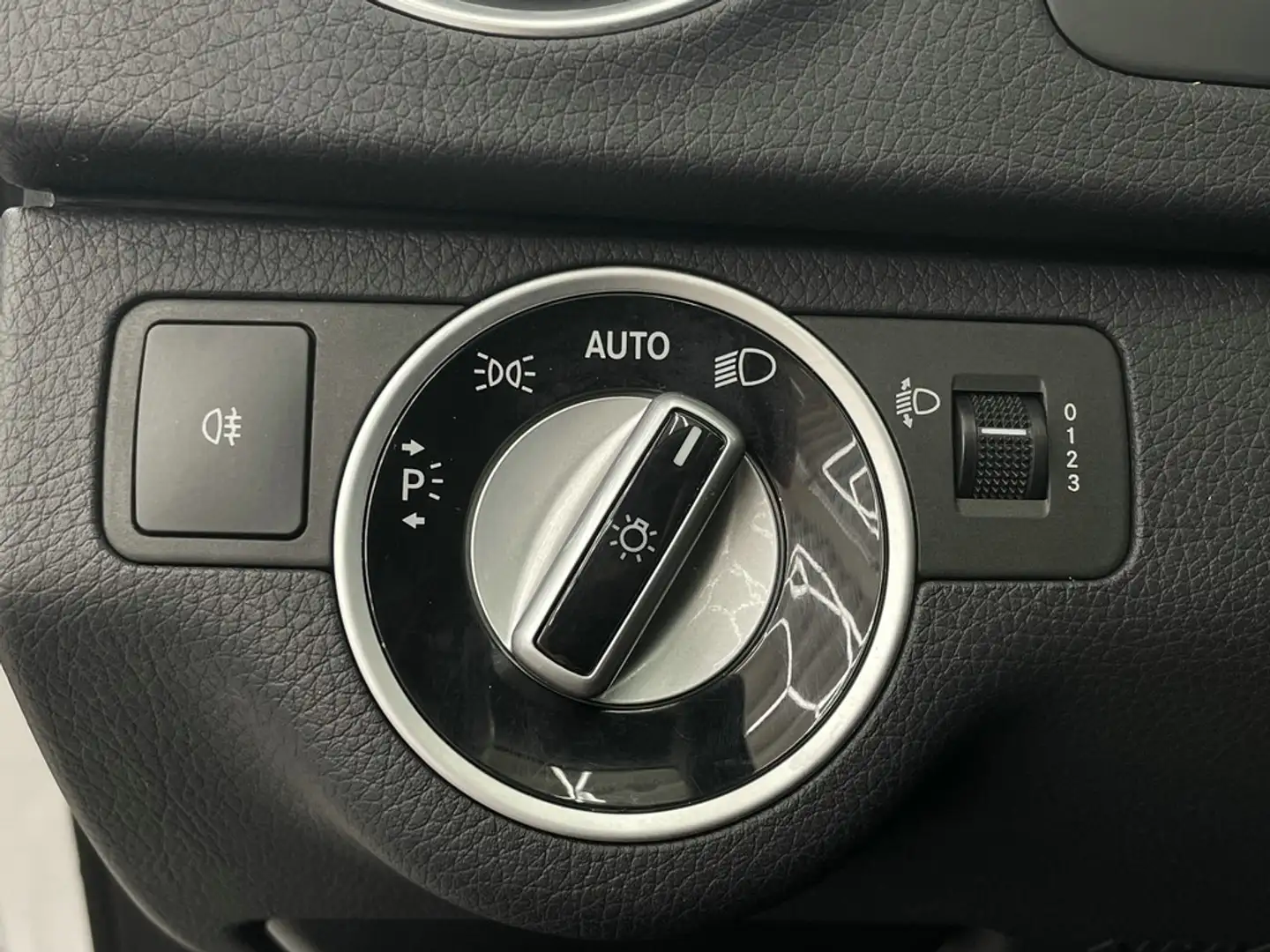 Vehicle image, number 11
