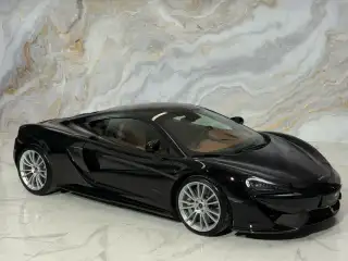 Vehicle image thumbnail, number 8