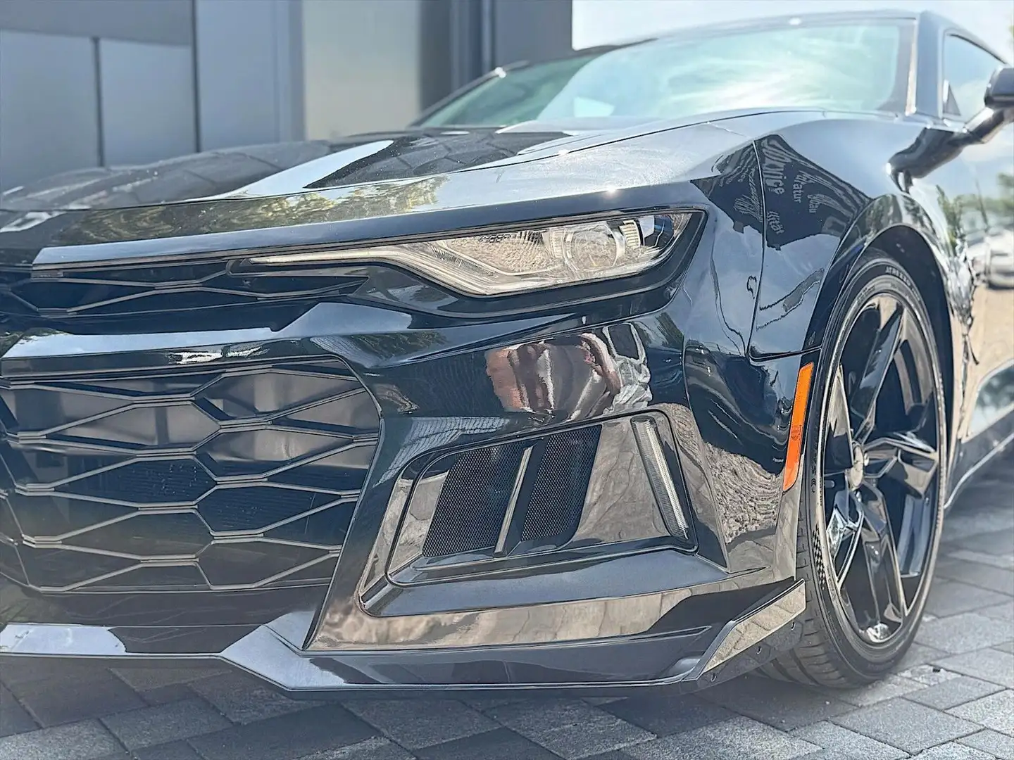 Vehicle image, number 2