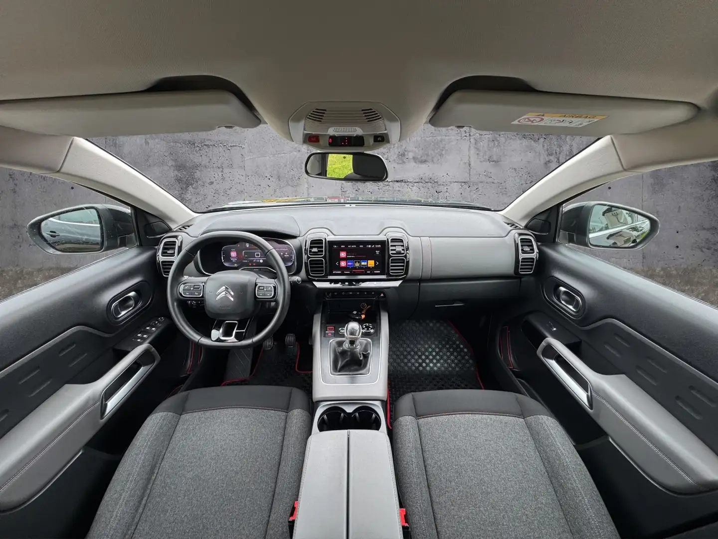 Vehicle image, number 9