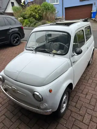 Vehicle image thumbnail, number 1