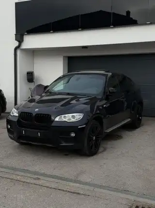 Vehicle image thumbnail, number 4