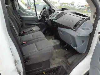 Vehicle image thumbnail, number 8